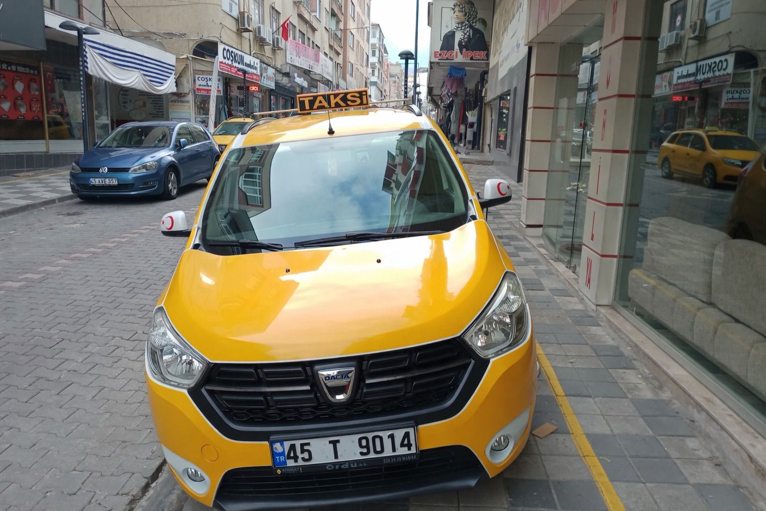 Gezen Taksi ile Manisa Soma’da 7/24 hızlı ve güvenilir taksi hizmeti. Soma şehir içi ulaşım, havalimanı transferi ve şehirler arası taksi için hemen arayın: +90 540 011 90 14.